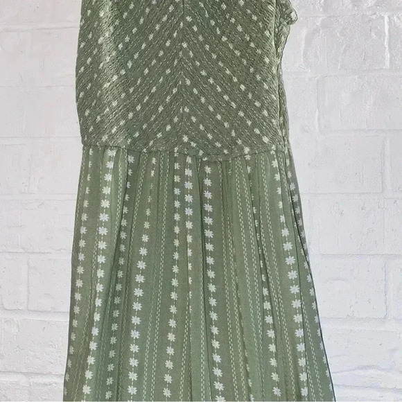 Women’s Size Large Romper - Green - With Pockets - White Floral Pattern Boho - Picture 12 of 13